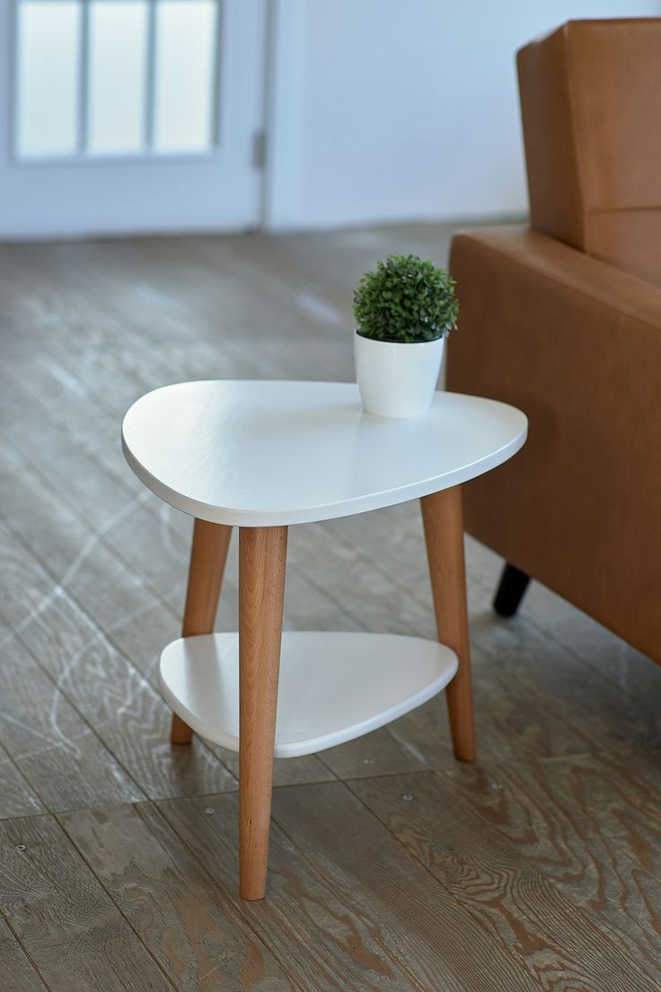 table de coin 2 étages triangle